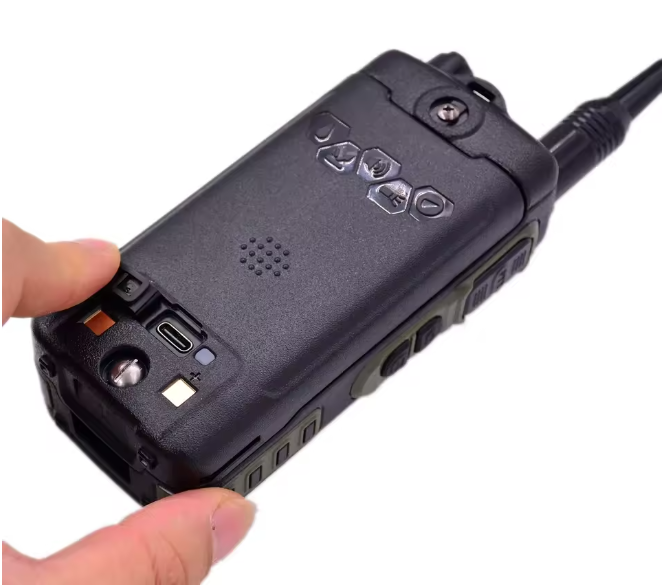 Baofeng BF-A58S | Radio Ricetrasmittente Professionale Dual Band UHF/VHF | Impermeabile IP67 con Batteria 4800 mAh